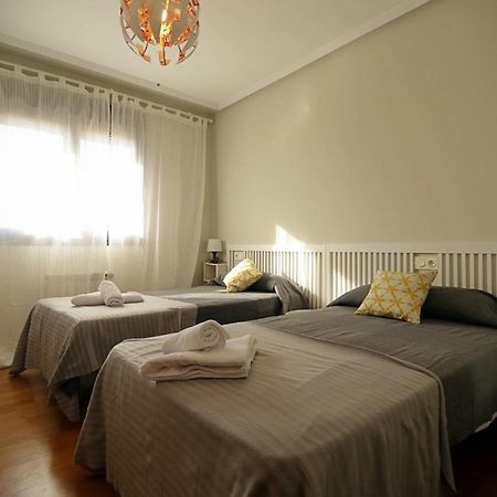 Ferienwohnung Apartamento , Wifi Y Garaje Cerca Del Centro Oviédo Exterior foto