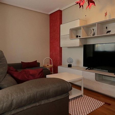 Ferienwohnung Apartamento , Wifi Y Garaje Cerca Del Centro Oviédo Exterior foto