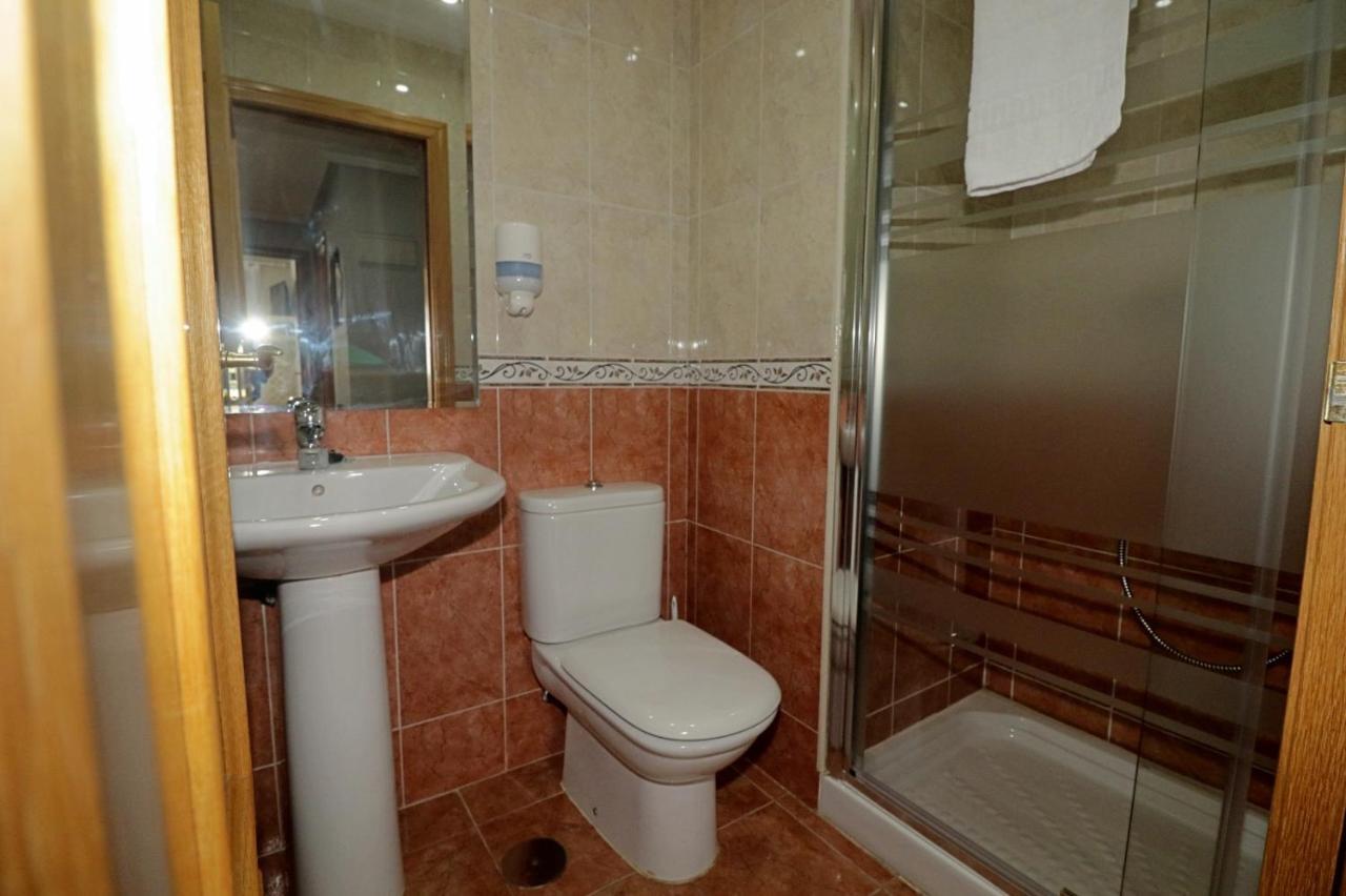 Ferienwohnung Apartamento , Wifi Y Garaje Cerca Del Centro Oviédo Exterior foto